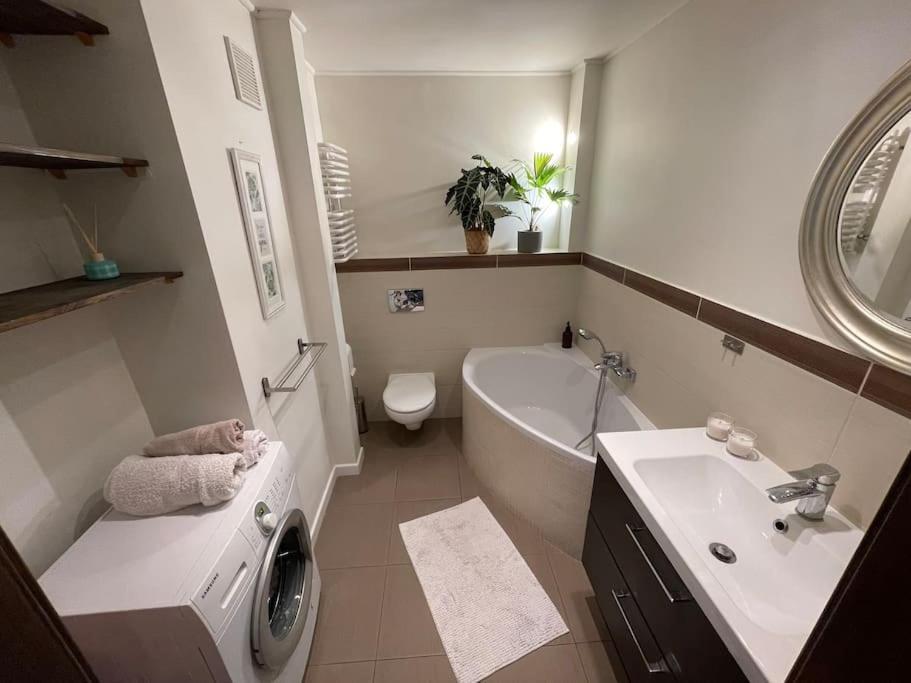 Comfortable Apartment In Warsaw Bielany Exterior foto
